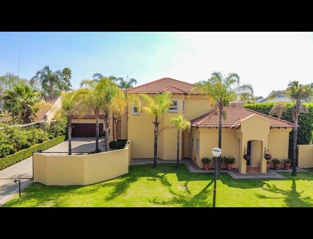 5 BEDROOM HOUSE FOR SALE IN CENTURION GOLF ESTATE